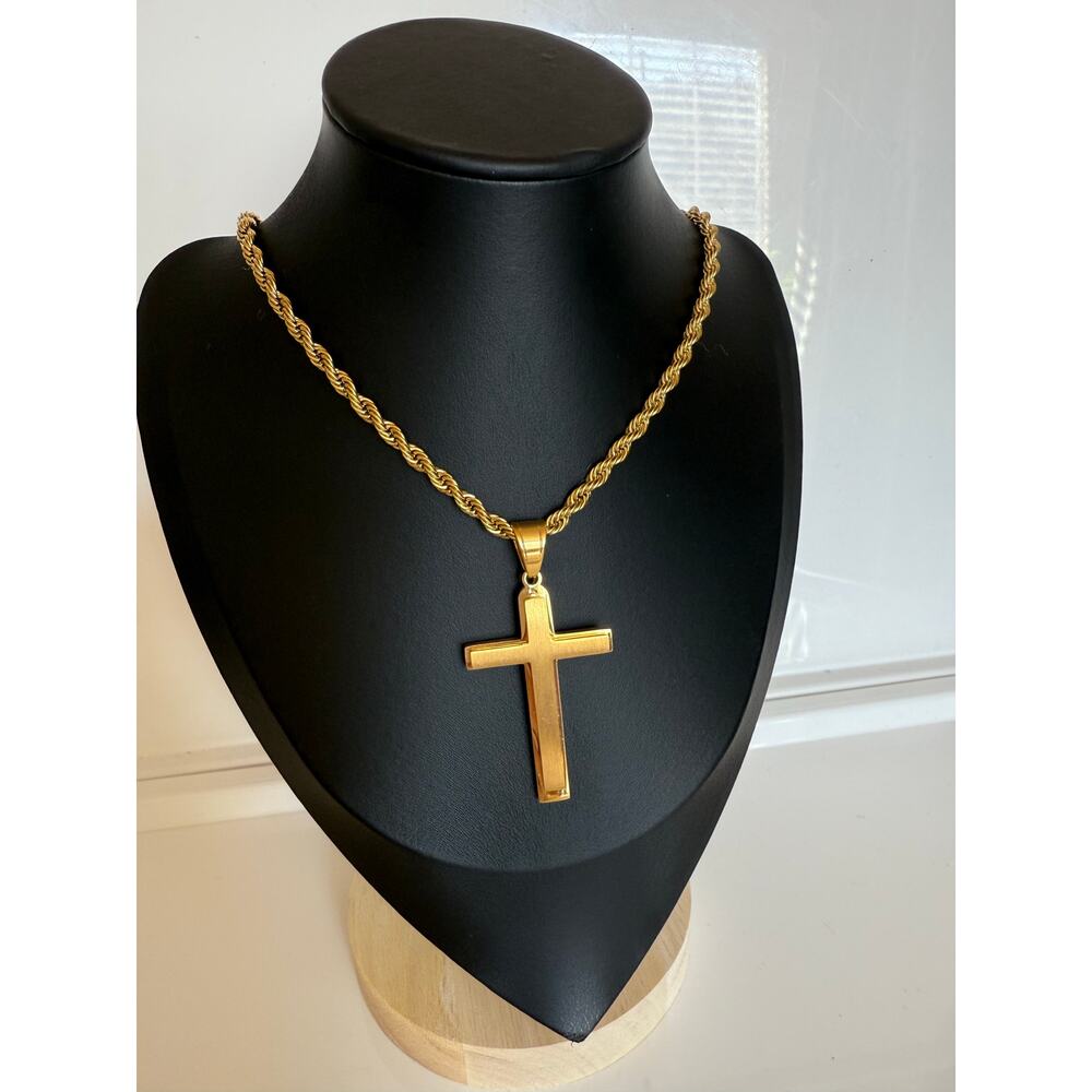 14K Gold-Plated Cross Necklace – Heavy 24″ Rope Chain – Stainless Steel- New